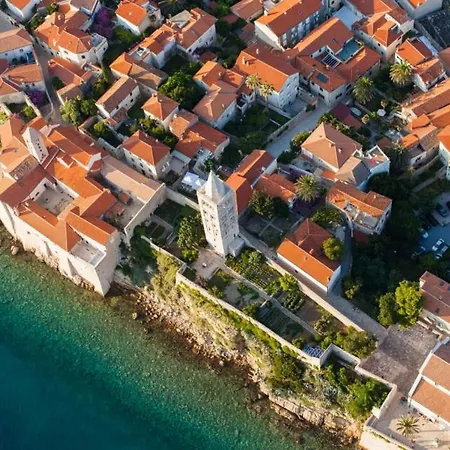 In Palit With Sea View, Terrace, Air Conditioning, Wi-fi